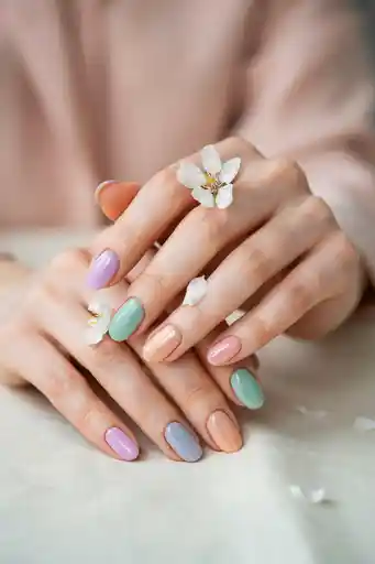 22 Trendy Spring Vacation Nail Ideas for 2026 That Elevate Every Getaway