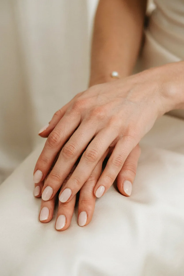 23 Elegant Short Nail Ideas for 2026 That Look Chic and Trendy