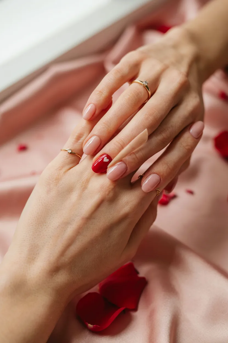 35 Elegant Valentine Nail Designs for 2026 That Are Soft, Chic & Romantic